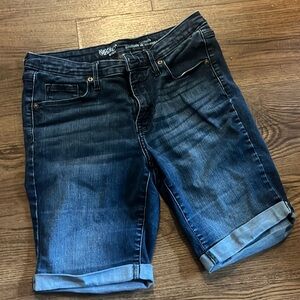 Mid Rise Bermuda Shorts